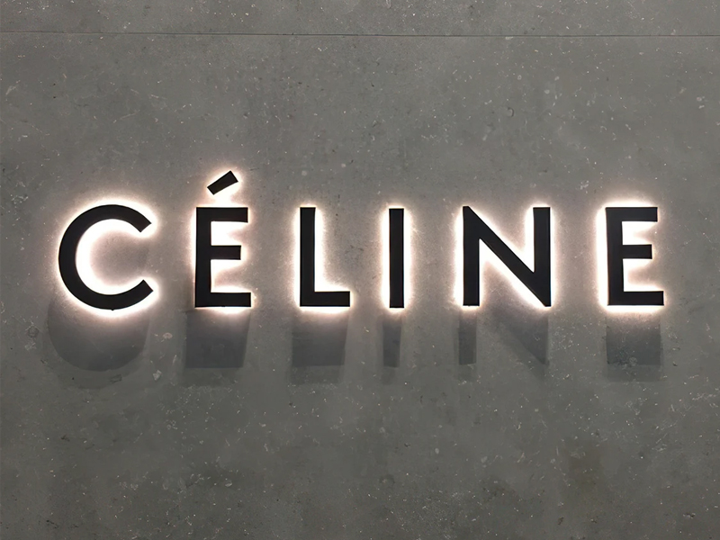 Letras iluminadas